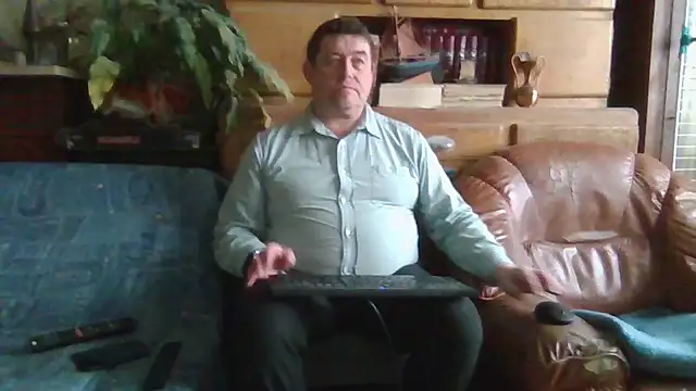 Snapshot of sympatrique chatting on 12-01-25, 11:48 sympatrique online show from 12-01-25, 11:48