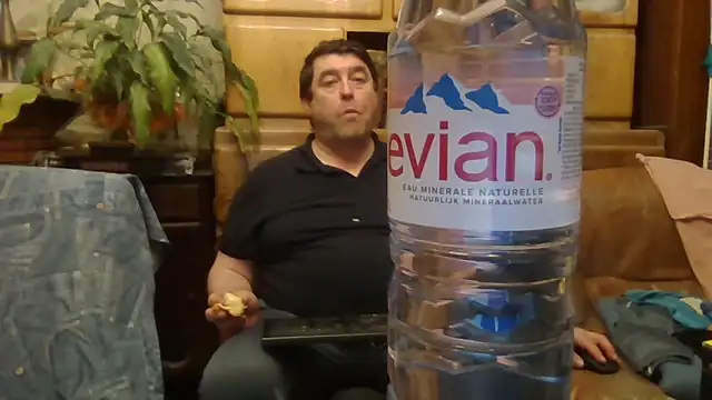 Snapshot of sympatrique chatting on 02-01-26, 05:11 sympatrique online show from 02-01-26, 05:11