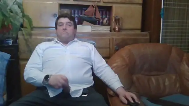 Snapshot of sympatrique chatting on 02-13-26, 07:32 sympatrique online show from 02-13-26, 07:32