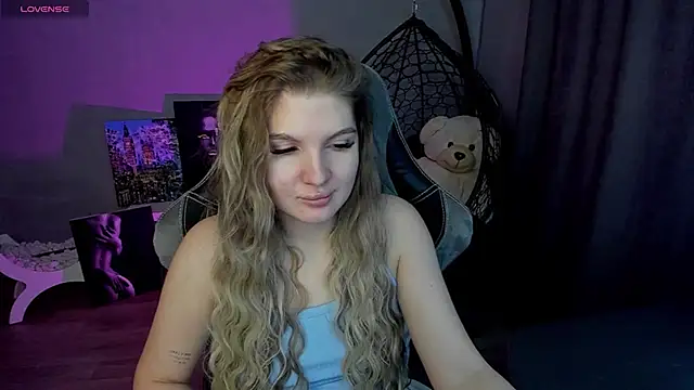 lily williamss online show from 01-19-25, 03:18