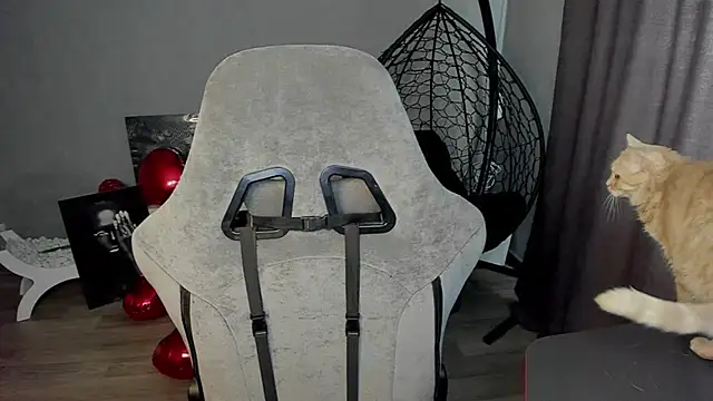 lily williamss online show from 03-12-25, 06:29