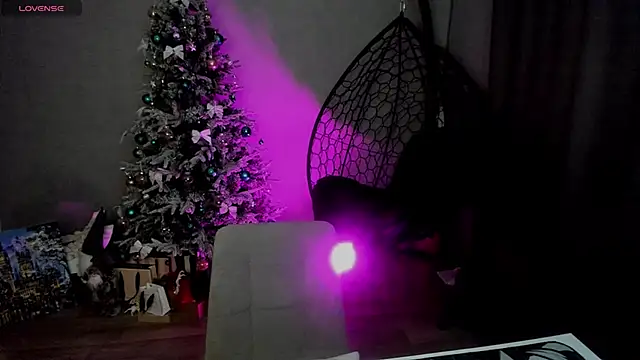 lily williamss online show from 11-24-25, 12:10