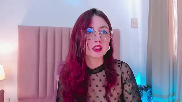 Emilywatsonn online show from 01-07-25, 12:09