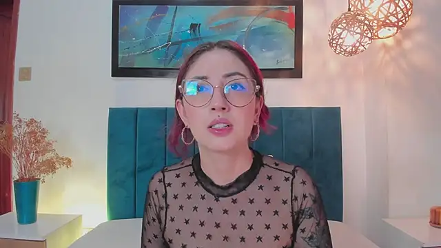 Emilywatsonn online show from 09-26-25, 12:25