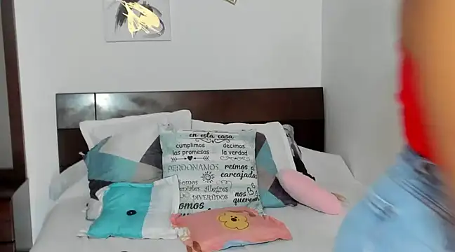 EmilyPeytonn online show from 01-20-25, 02:57
