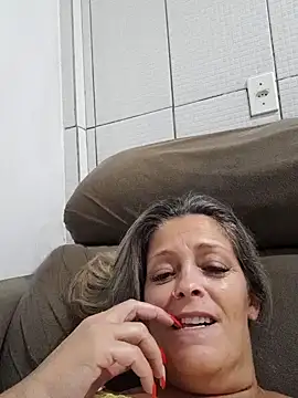 Snapshot of marcialoira chatting on 01-25-25, 01:32 marcialoira online show from 01-25-25, 01:32