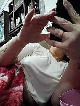 Snapshot of marcialoira chatting on 09-08-25, 11:48 marcialoira online show from 09-08-25, 11:48