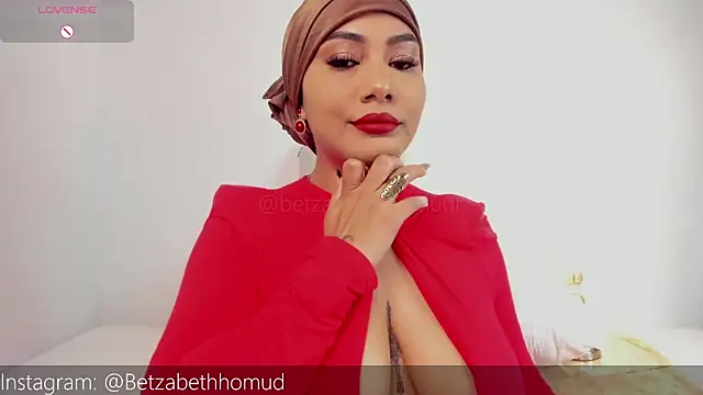 BetzabethHomud0 online show from 02-15-26, 08:38