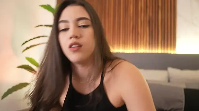 Snapshot of Amelia_Rouse chatting on 10-02-25, 09:11 Amelia Rouse online show from 10-02-25, 09:11