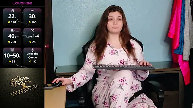 Snapshot of TreeJeanne chatting on 03-06-26, 02:41 TreeJeanne online show from 03-06-26, 02:41