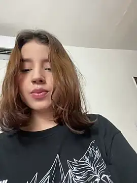 Snapshot of Lia_sex69 chatting on 02-08-25, 02:15 Lia sex69 online show from 02-08-25, 02:15