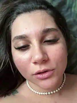 Snapshot of babyyboomm chatting on 02-14-25, 07:38 babyyboomm online show from 02-14-25, 07:38