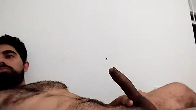 Snapshot of Coelho05 chatting on 03-04-25, 04:38 Coelho05 online show from 03-04-25, 04:38