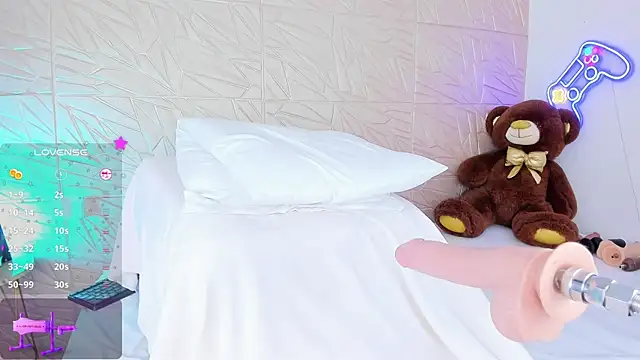 ashley nicoll online show from 01-14-25, 01:49