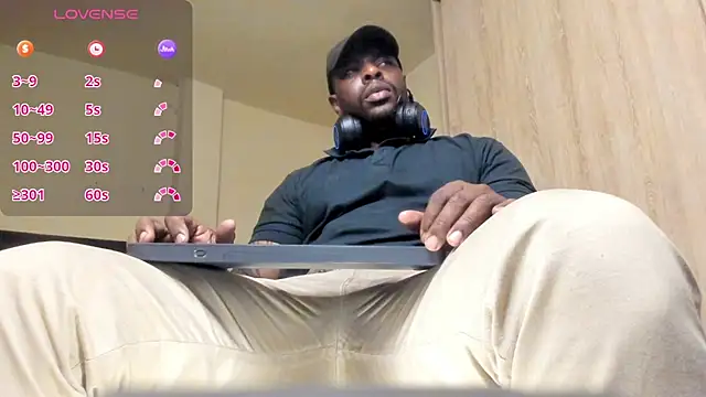 Snapshot of thomas_santtos1 chatting on 08-07-26, 02:52 thomas santtos1 online show from 08-07-26, 02:52