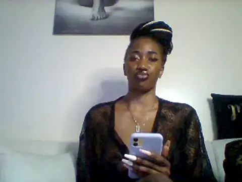Queeen model online show from 01-25-25, 10:50