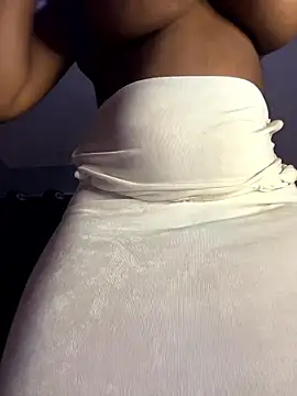 Cherrytowild online show from 01-08-26, 04:42