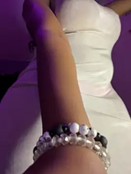 Cherrytowild online show from 01-10-26, 05:26