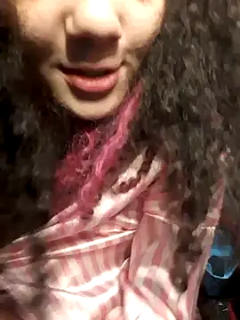 Snapshot of izumikarol chatting on 09-08-25, 02:27 izumikarol online show from 09-08-25, 02:27