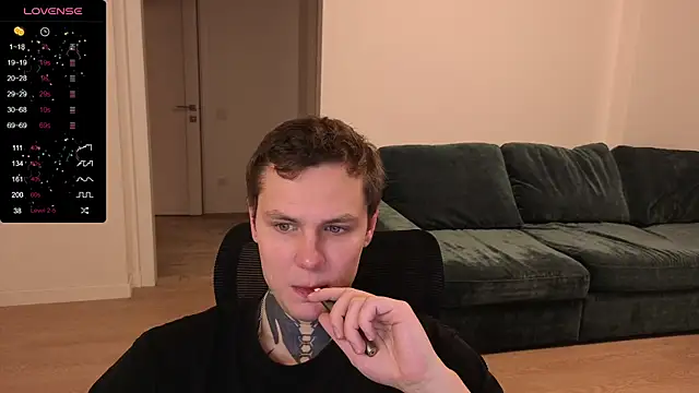 Snapshot of Lechery_boy chatting on 01-06-26, 03:27 Lechery boy online show from 01-06-26, 03:27