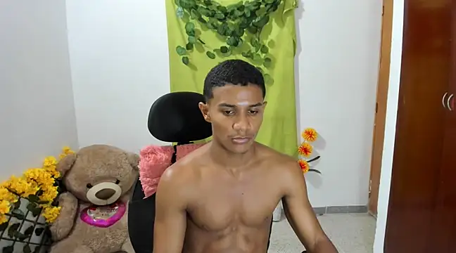 Snapshot of corzoethan chatting on 02-06-25, 02:44 corzoethan online show from 02-06-25, 02:44