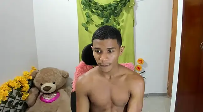 Snapshot of corzoethan chatting on 02-15-25, 11:25 corzoethan online show from 02-15-25, 11:25