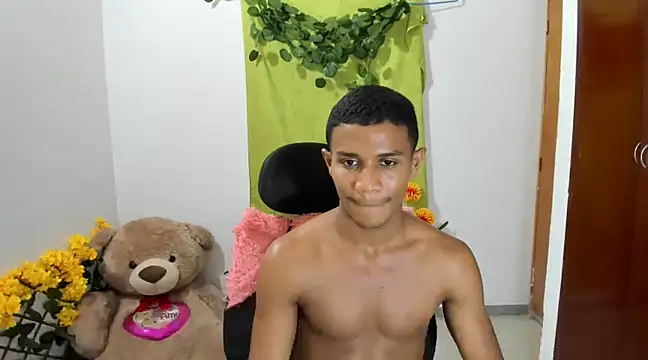 Snapshot of corzoethan chatting on 02-18-25, 02:27 corzoethan online show from 02-18-25, 02:27