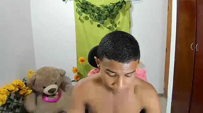 Snapshot of corzoethan chatting on 03-08-25, 11:28 corzoethan online show from 03-08-25, 11:28