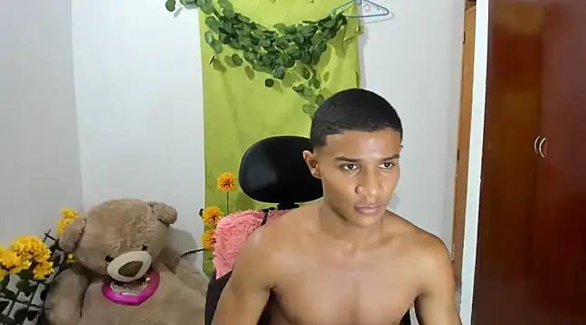 Snapshot of corzoethan chatting on 03-18-25, 11:20 corzoethan online show from 03-18-25, 11:20