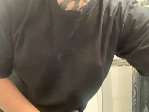 Daddie2hung online show from 03-18-25, 06:36