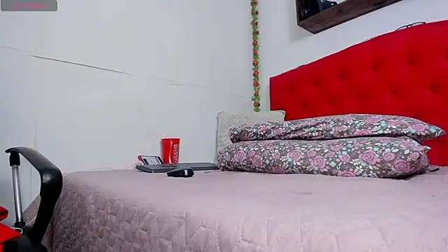 Brulanta Virino online show from 09-26-25, 05:28