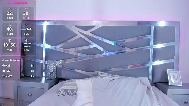 NinnaVous online show from 01-07-25, 07:49