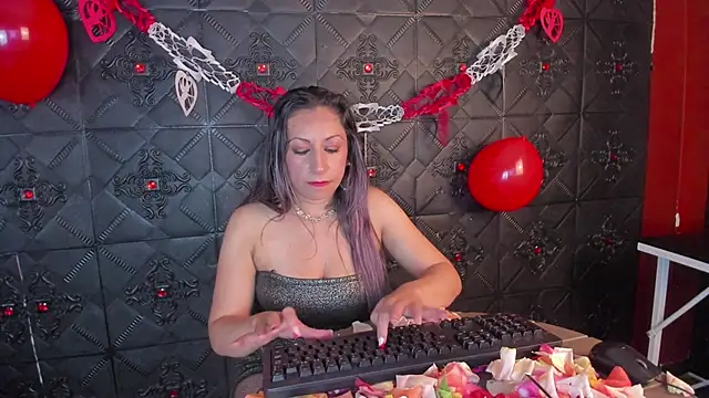 Natasha Wolff01  online show from 02-14-25, 11:53