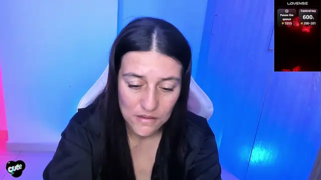 Saskyaa online show from 03-17-26, 01:25