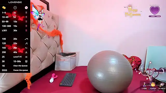 Snapshot of cleopatraa chatting on 10-22-25, 07:57 cleopatraa online show from 10-22-25, 07:57