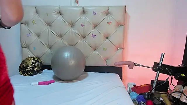 cleopatraa online show from 05-19-26, 08:15