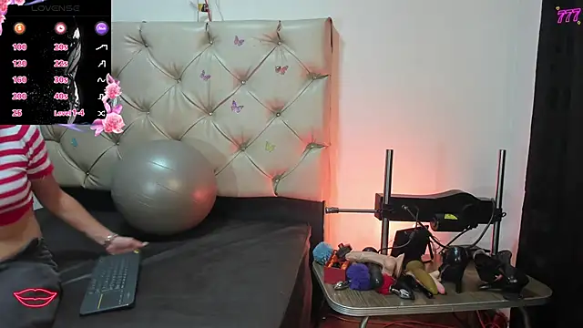 cleopatraa online show from 05-22-26, 10:04