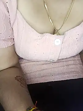 Snapshot of Sona_sonam chatting on 02-15-25, 08:22 Sona sonam online show from 02-15-25, 08:22