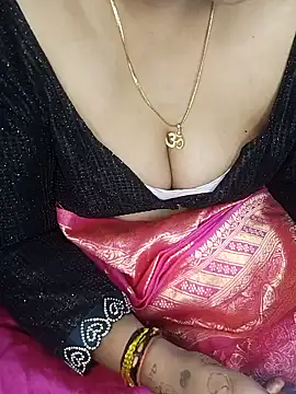 Snapshot of Sona_sonam chatting on 02-18-25, 06:04 Sona sonam online show from 02-18-25, 06:04