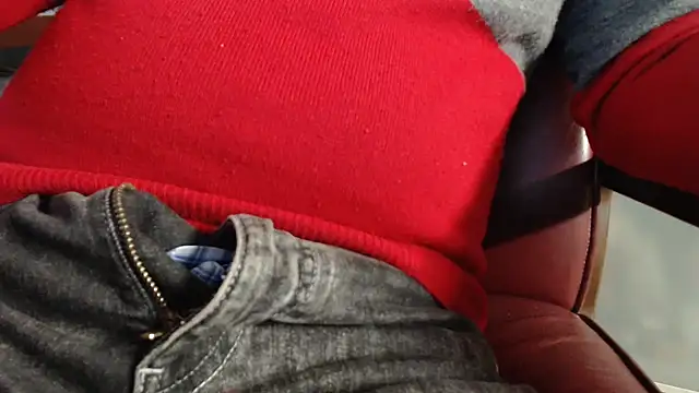 Snapshot of smoothandtiny chatting on 03-14-25, 07:26 smoothandtiny online show from 03-14-25, 07:26