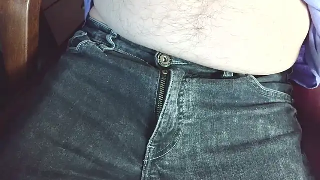 Snapshot of smoothandtiny chatting on 09-25-25, 06:00 smoothandtiny online show from 09-25-25, 06:00