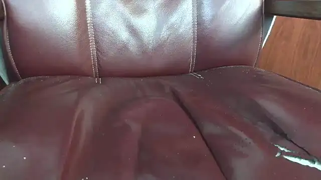 Snapshot of smoothandtiny chatting on 01-16-26, 09:13 smoothandtiny online show from 01-16-26, 09:13