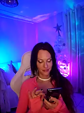 Luna Kitanna online show from 12-14-24, 11:23