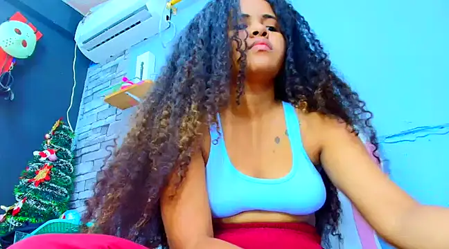 makena18 online show from 02-24-25, 12:48