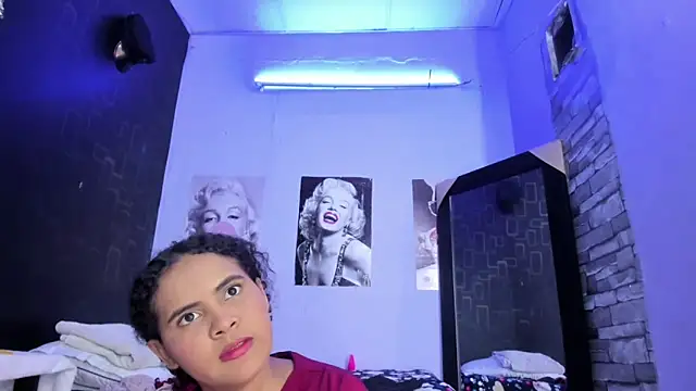 makena18 online show from 09-11-25, 02:50