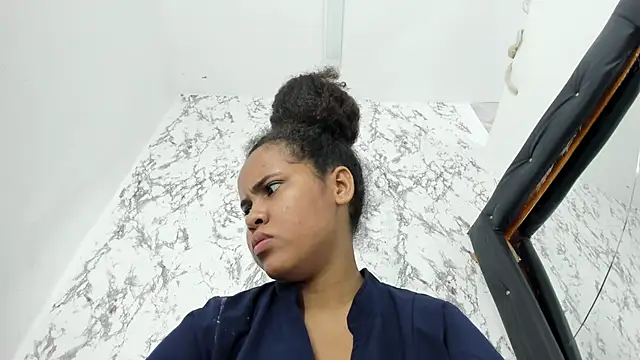 makena18 online show from 10-28-25, 01:58