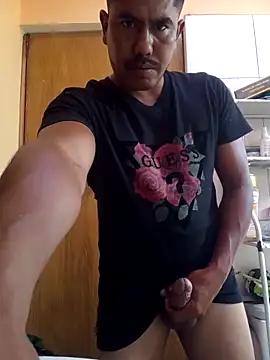 Snapshot of negro15cm17 chatting on 09-22-25, 08:44 negro15cm17 online show from 09-22-25, 08:44