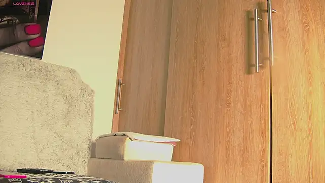 aidaadams online show from 10-09-25, 11:19