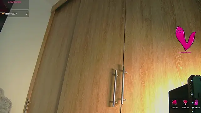 aidaadams online show from 10-12-25, 09:19