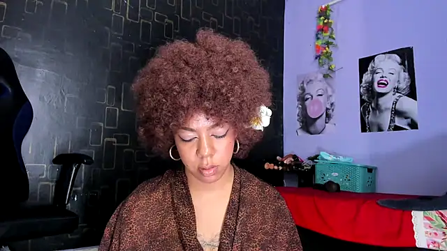 Alika01 online show from 02-13-25, 09:49